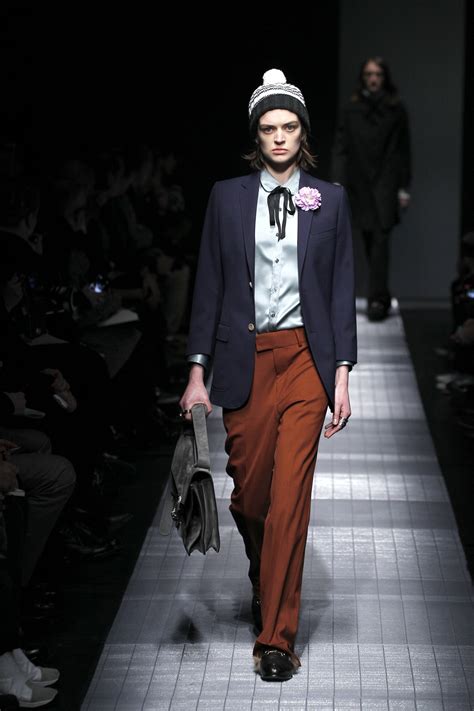 tailleur gucci 2015|Watch the Men's Fall Winter 2015 collection. .